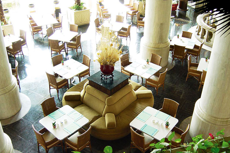 Hotel Restaurant Furniture Sets Tables With Chairs Fulilai